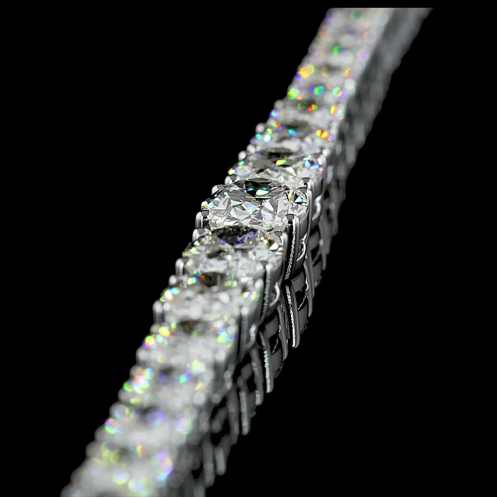 14K White Gold Riviera Necklace with 59 Graduated Oval Cut Lab Diamonds in East-West Setting - 12.33 Carat Total Weight - Covaloro Fine Jewelry - Image 4