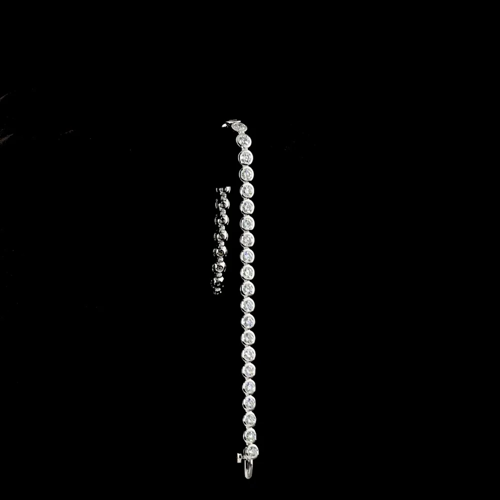 14K White Gold Tennis Bracelet with Bezel Set Round Lab Diamonds - 7.34 Carat Total Weight, E-F Color VS Clarity - Covaloro Fine Jewelry - Image 3