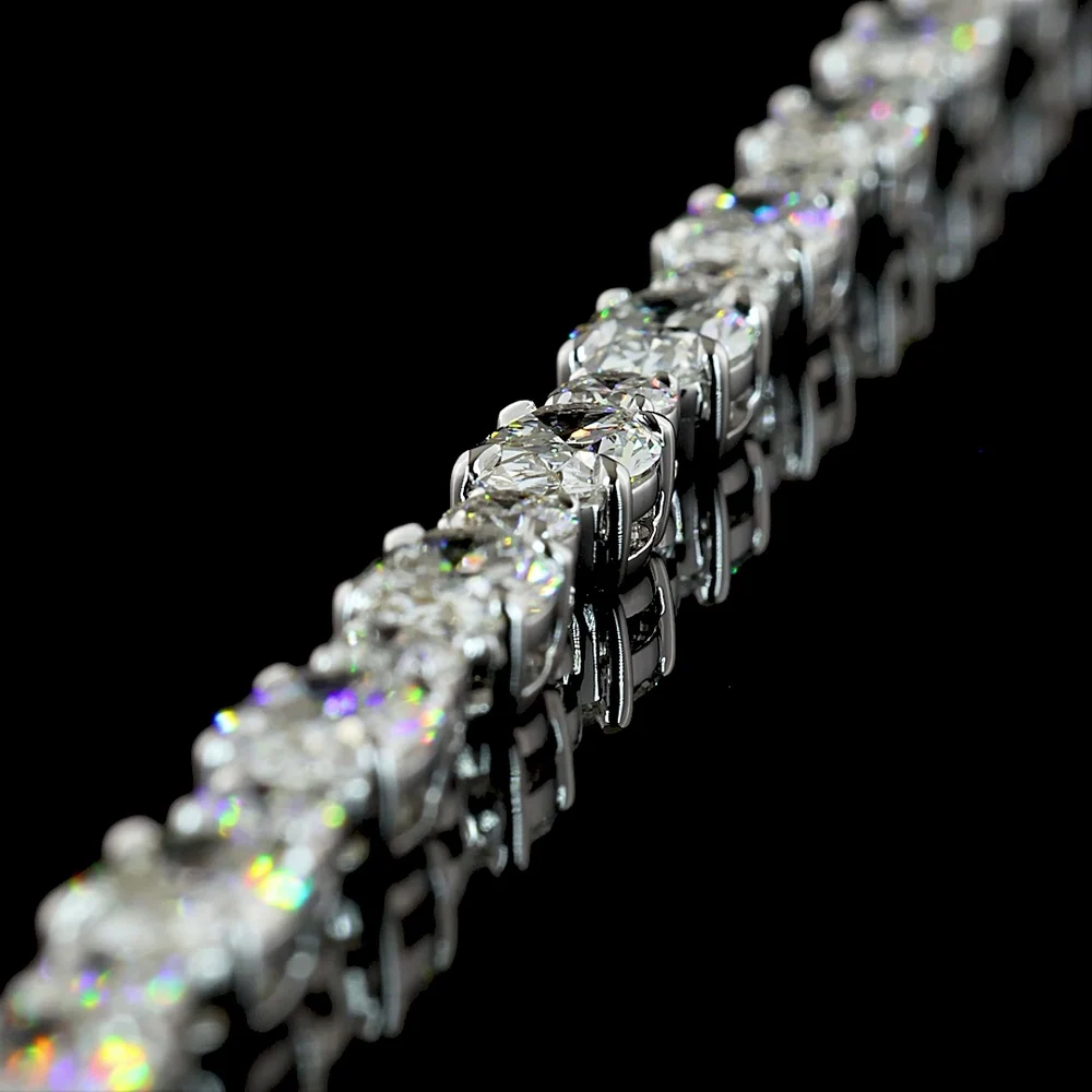 14K White Gold Tennis Necklace with 38 Round Brilliant and 44 Oval Cut Lab Diamonds - 31.03 Carat Total Weight - Covaloro Fine Jewelry - Image 4