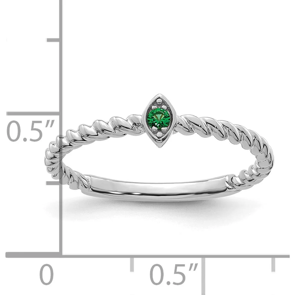 14K White Gold Twisted Band Ring with Green Emerald - 0.25 Carat Total Gemstone Weight - Size 7 by Oro Pregiato - Image 6