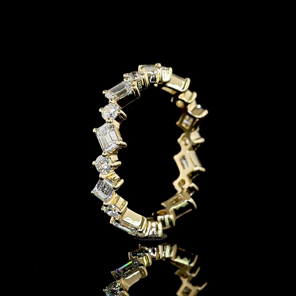 14K Yellow Gold 1.29 Carat Alternating Emerald Cut and Brilliant Cut Lab Diamond Eternity Band with Inclined Prong Setting - Covaloro Fine Jewelry - Image 4