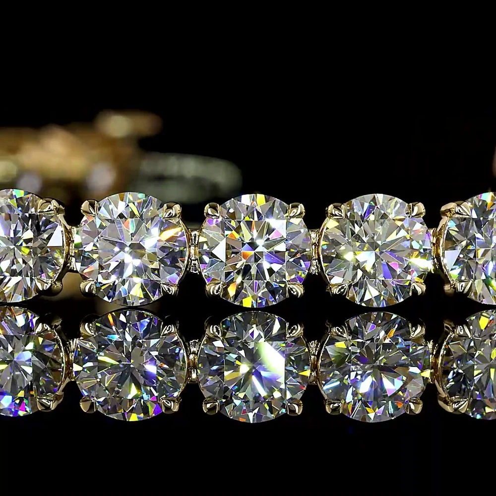 14K Yellow Gold Tennis Bracelet with 31 Prong-Set Round Lab Diamonds - 16.01 Carat Total Weight, E-F Color VS1 Clarity - Covaloro Fine Jewelry - Image 2
