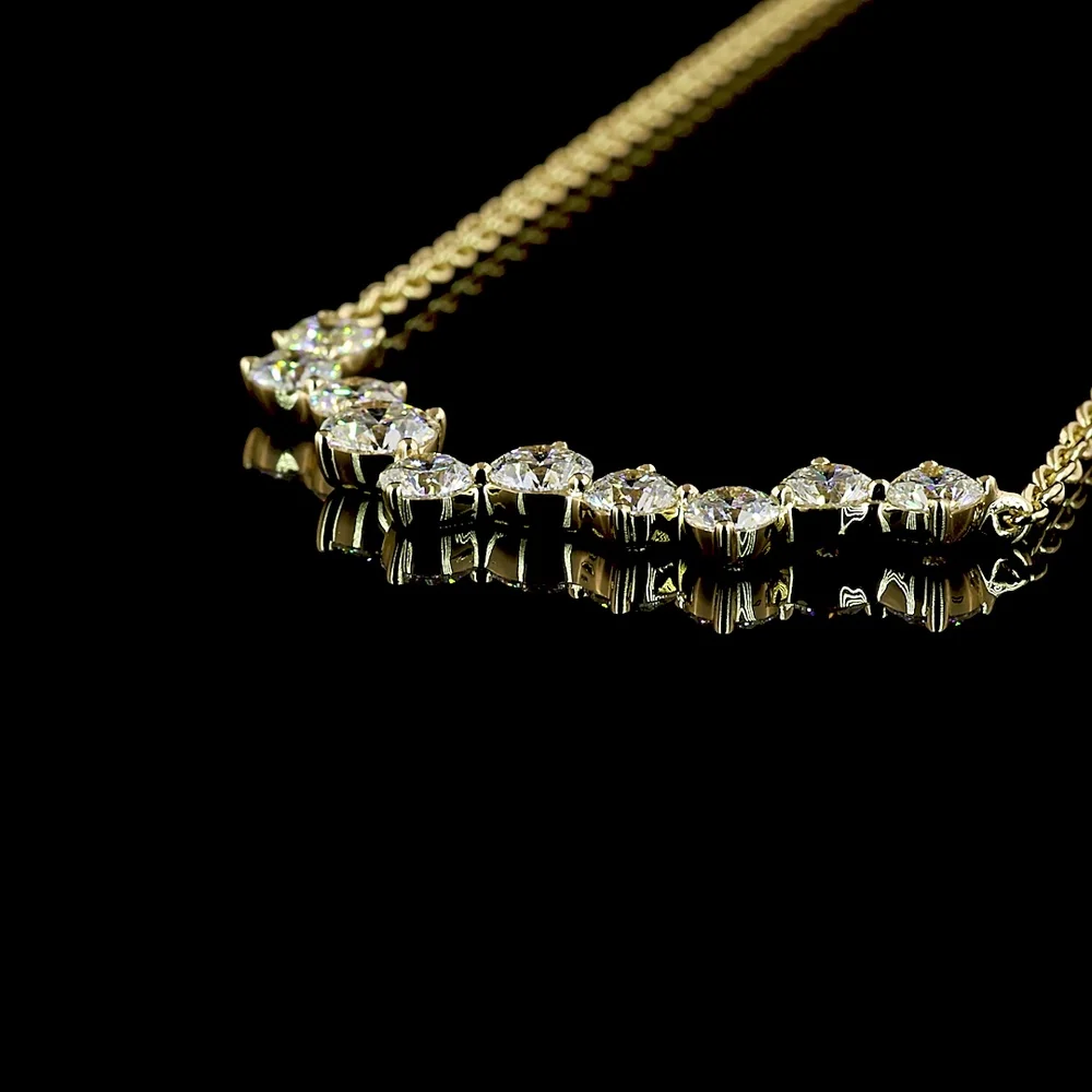 14K Yellow Gold V-Shaped Special Necklace with 1.75 Carat Total Weight Round Brilliant Cut Lab Diamonds in Prong Settings - Covaloro Fine Jewelry - Image 4