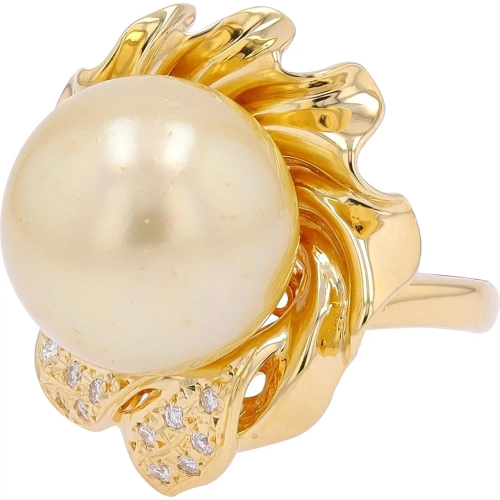 18K Yellow Gold South Sea Pearl Ring with Diamond Accents - 0.08 Carat Total Diamond Weight - Image 2