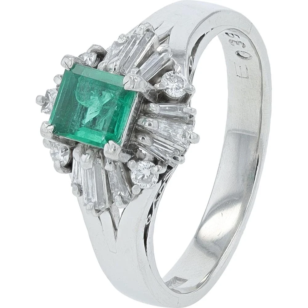 Platinum 0.39 Carat Emerald Ring with 0.41 Carat Diamond Halo - Platinum 900