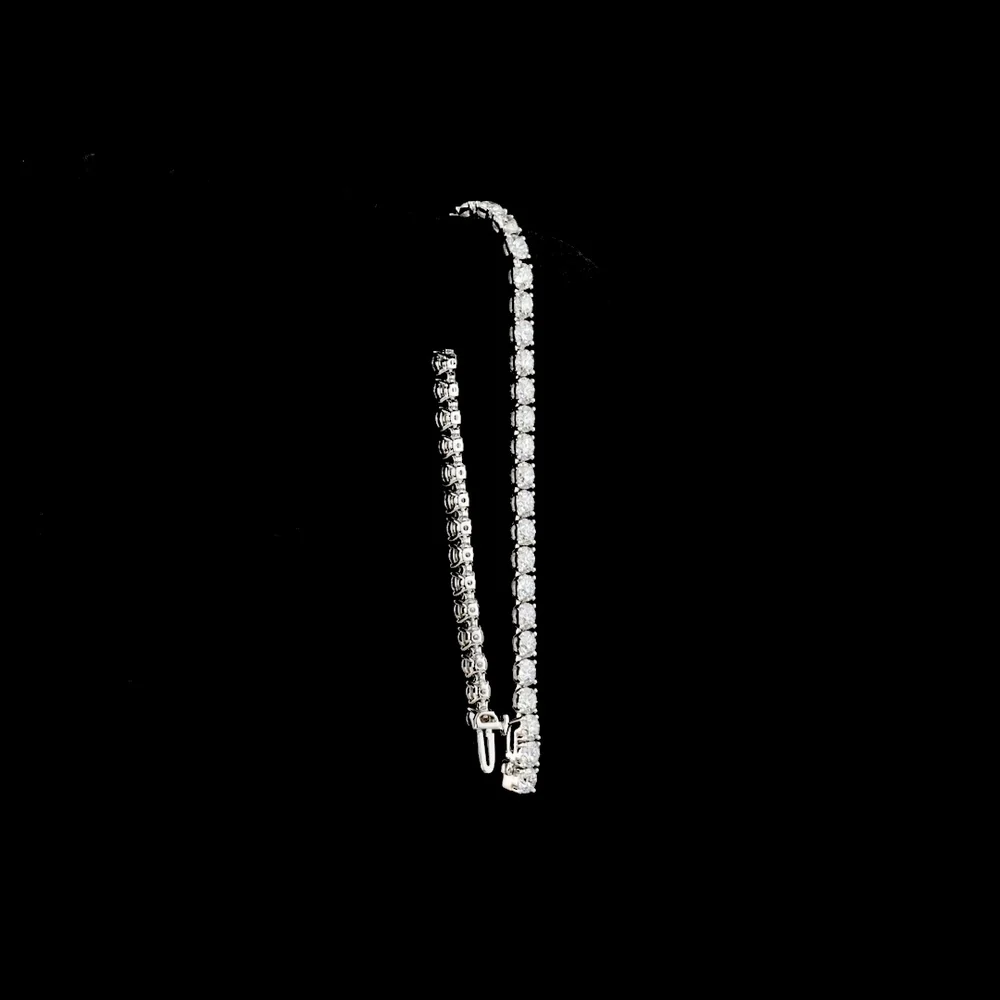 Silver Tennis Bracelet with 42 Round Brilliant Cut Lab Diamonds - 8.30 Carat Total Diamond Weight, E-F Color VS2 Clarity - Covaloro Fine Jewelry - Image 3